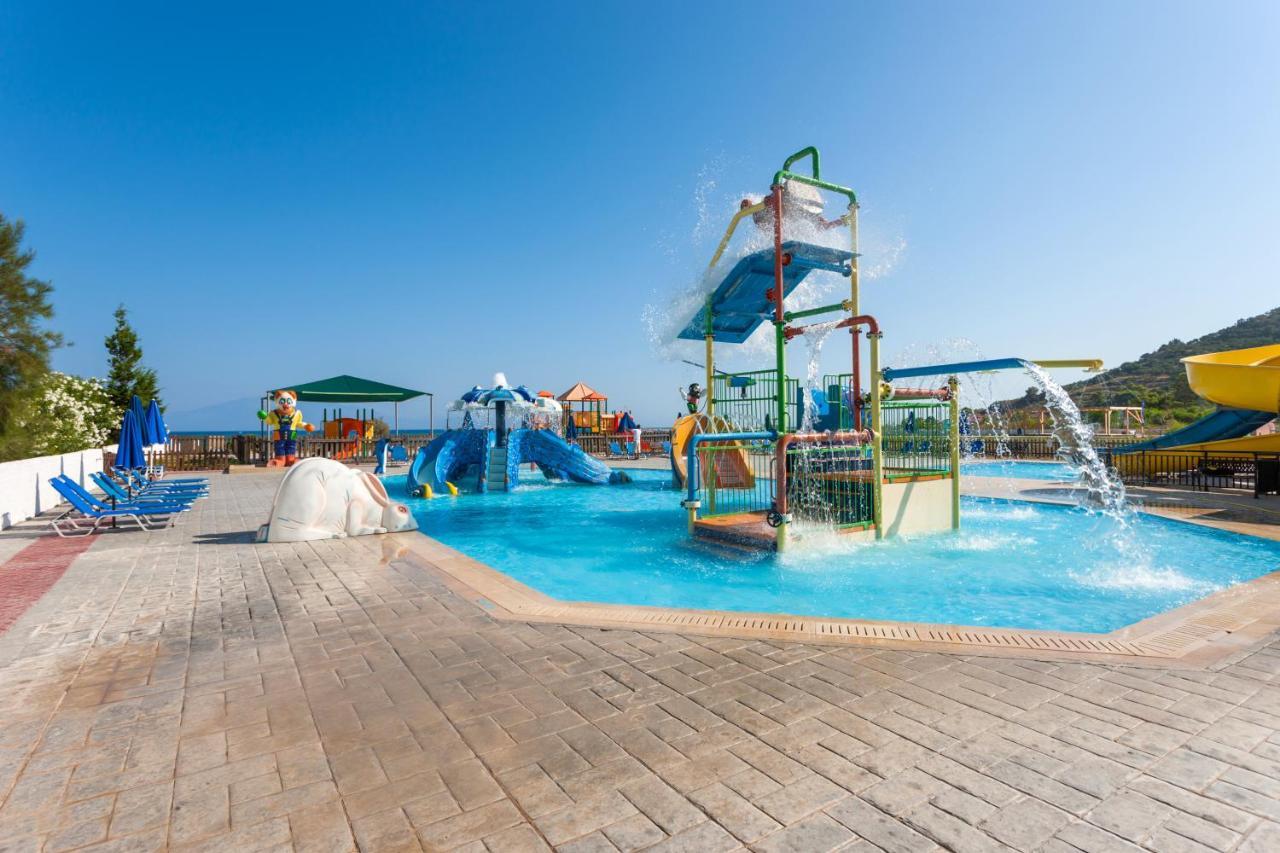 Alykanas Village Resort Exterior foto